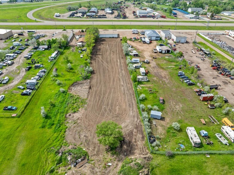 More Photos Of 4415 Burdick Expy E, Minot Office For Lease