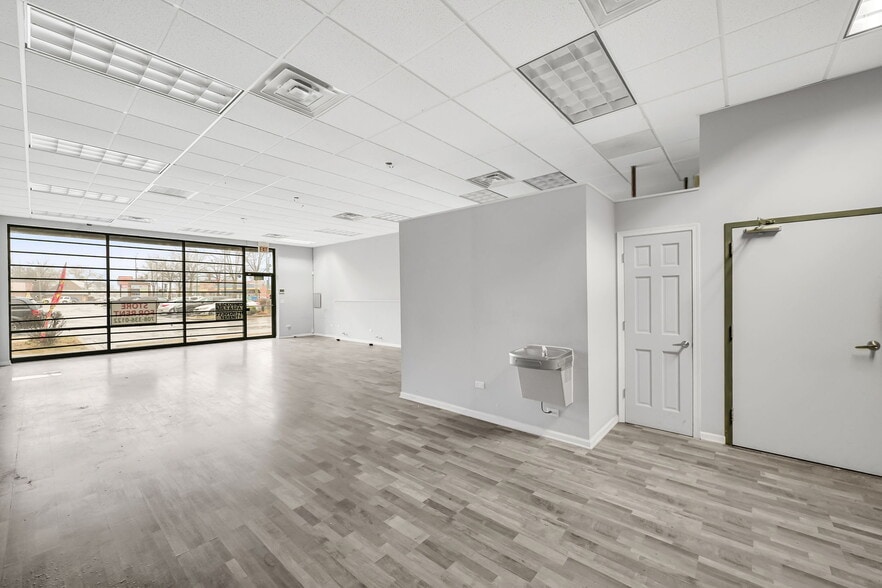 More Photos Of 8235-8259 S Kedzie Ave, Chicago Unknown For Lease