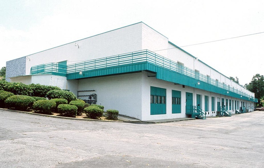 More Photos Of 4013 Jonesboro Rd, Forest Park Unknown For Lease