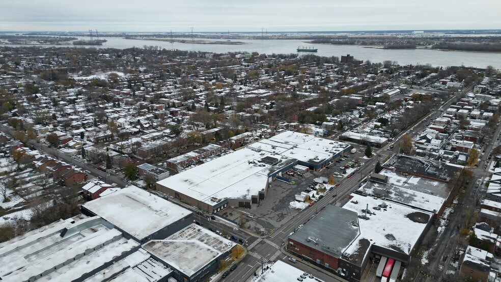 More Photos Of 215 Av Marien, Montréal Industrial For Sale