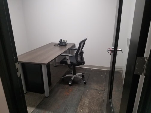 More Photos Of 615 Ferry St, Lafayette Office Residential For Lease