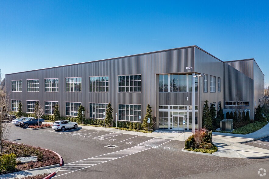 Primary Photo Of 11501 SW Amu St, Tualatin Manufacturing For Sale