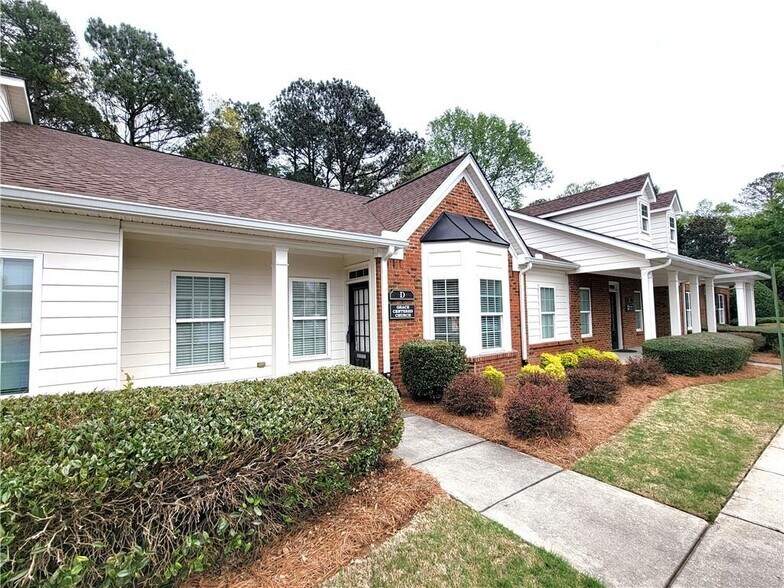 More Photos Of 3449 Lawrenceville Suwanee Rd, Suwanee Medical For Lease