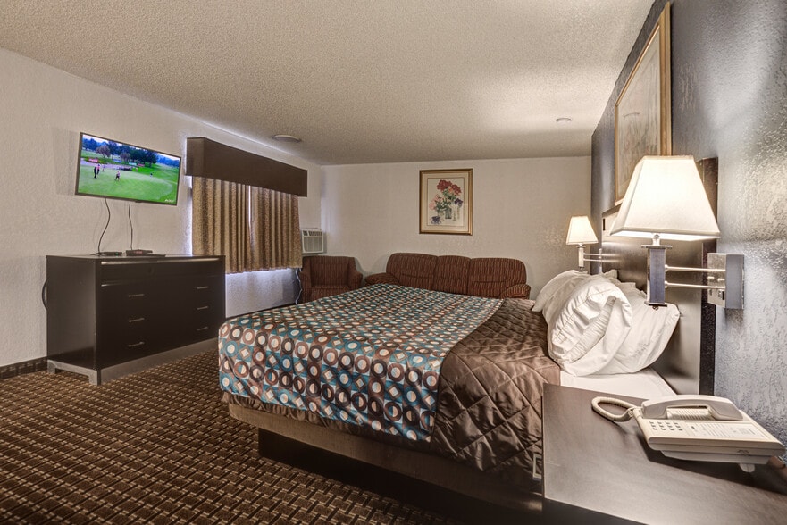 More Photos Of 101 W Phoenix St, Payson Hotel For Sale