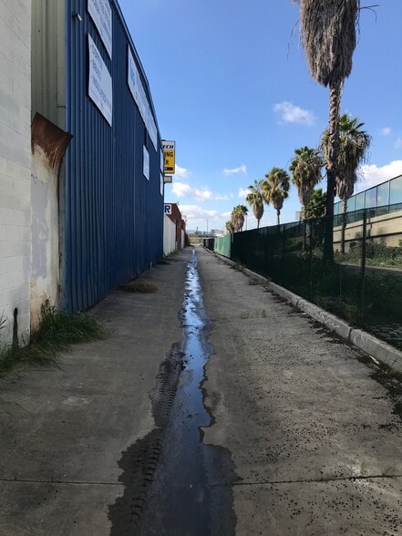 More Photos Of 1705-1711 E Mauretania St, Wilmington Warehouse For Sale