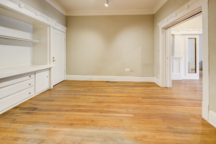 More Photos Of 239 Westheimer Rd, Houston Office Residential For Sale