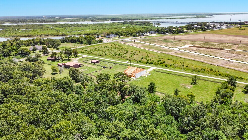 More Photos Of 0 Fm 565, Baytown Land For Sale