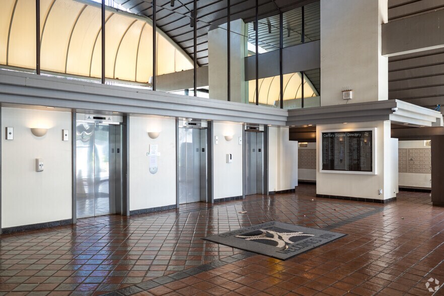 More Photos Of 1188 Bishop St, Honolulu Office For Sale