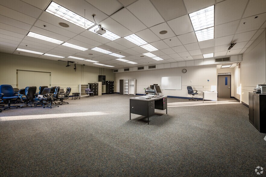 More Photos Of 11699 Brookpark Rd, Parma Office Residential For Sale