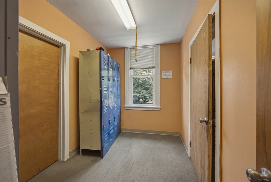 More Photos Of 512 Franklin Ave, Pittsburgh Apartments For Sale
