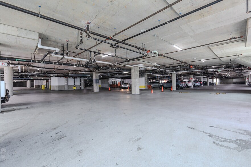 More Photos Of 750 S Oxford Ave, Los Angeles Apartments For Lease