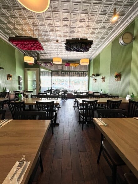 More Photos Of 312 Main St, Allenhurst Storefront For Lease