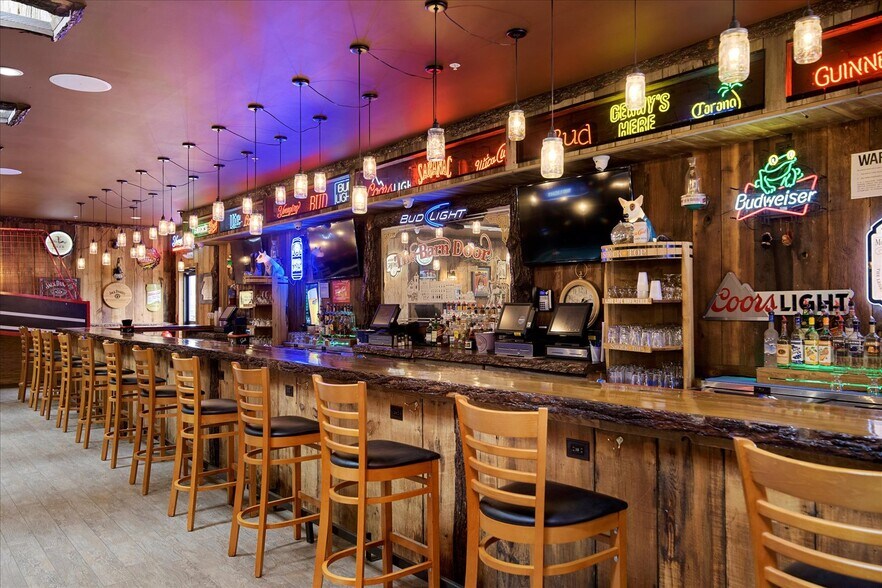 More Photos Of 728 Court St, Utica Restaurant For Sale