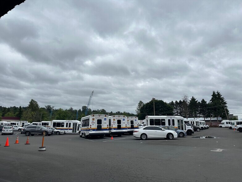 More Photos Of 8805-8815 S 190th St, Kent Unknown For Lease