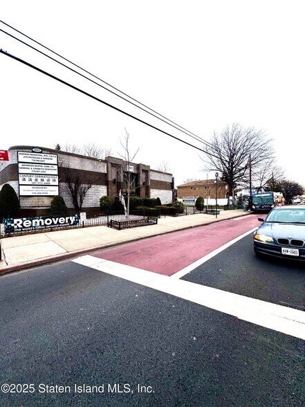 More Photos Of 2691 Hylan Blvd, Staten Island Medical For Lease