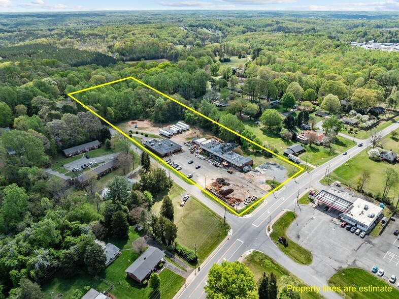 More Photos Of 110 E Wall St, Rural Hall Garden Center For Sale