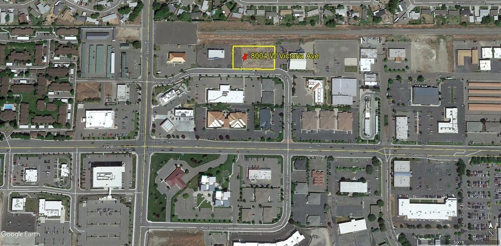 More Photos Of 8804 W Victoria Ave, Kennewick Showroom For Lease