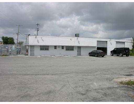 More Photos Of 7200 NW 29th Ave, Miami Warehouse For Lease