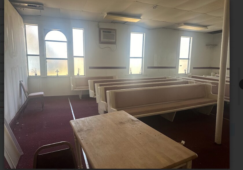 More Photos Of 1516 Burnet St, San Antonio Religious Facility For Sale