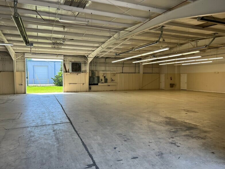 More Photos Of 6120 Airways Blvd, Chattanooga Warehouse For Lease