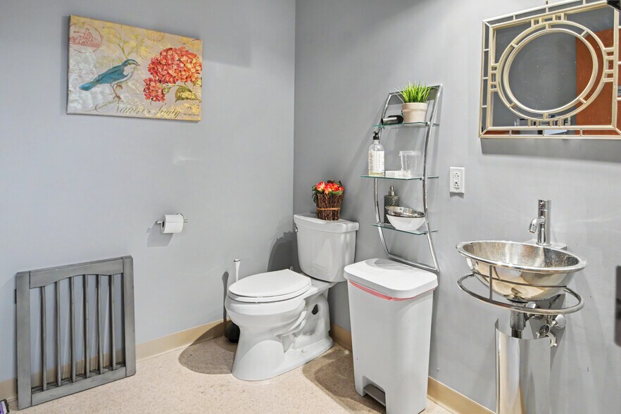 More Photos Of 1600 Horizon Dr, Chalfont Office For Sale