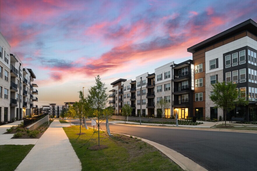 More Photos Of 930 W Mallard Creek Church Rd, Charlotte Apartments For Lease
