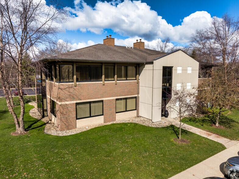 More Photos Of 1090 N 10th St, Kalamazoo Office For Lease