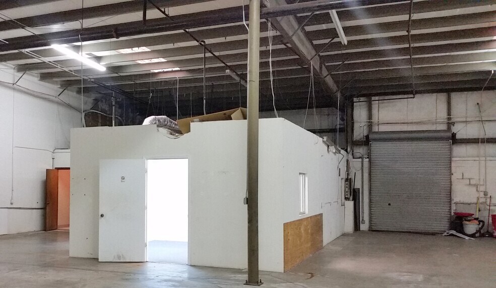 More Photos Of 10207-10235 General Dr, Orlando Warehouse For Lease