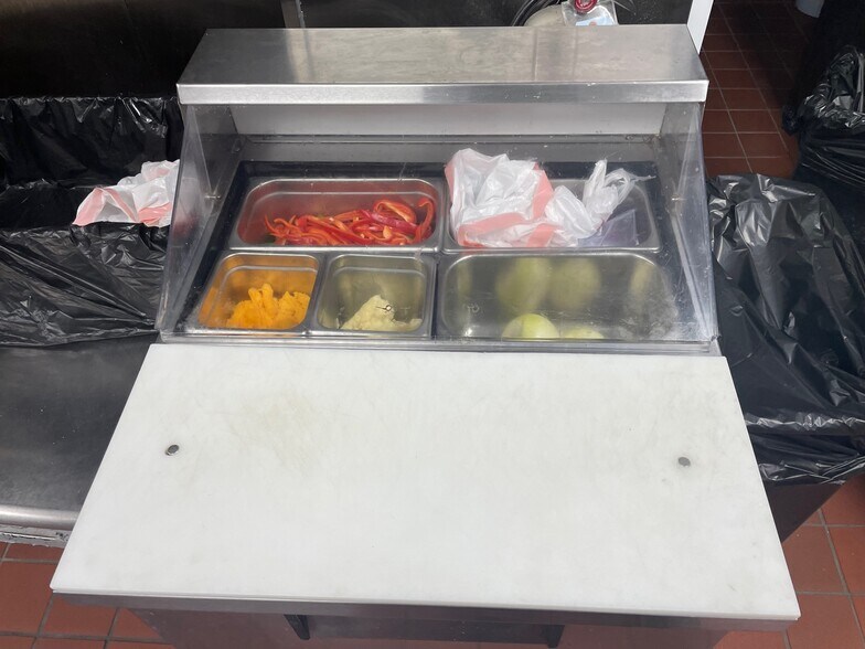 More Photos Of 313 FM 1103, Cibolo Freestanding For Lease