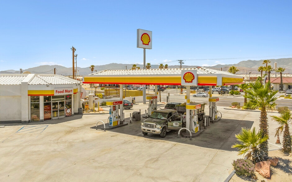 Primary Photo Of 72275 Ramon Rd, Thousand Palms Service Station For Sale