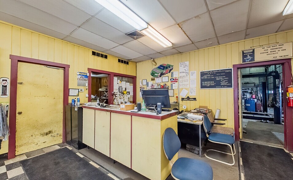 More Photos Of 765 Columbia Blvd, Bloomsburg Auto Repair For Sale