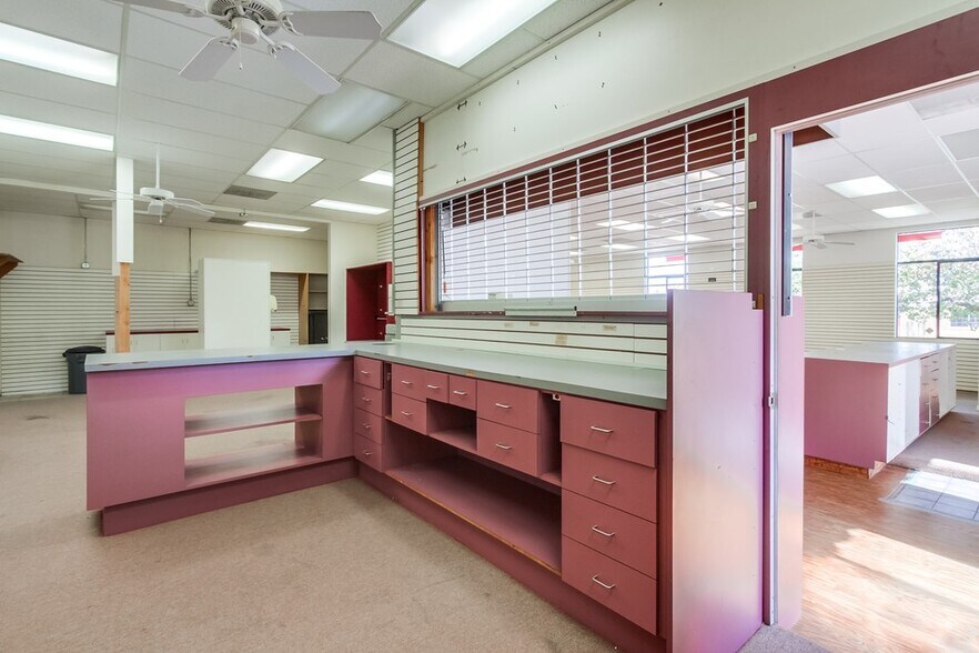 More Photos Of 343 E Alvarado St, Fallbrook Freestanding For Sale