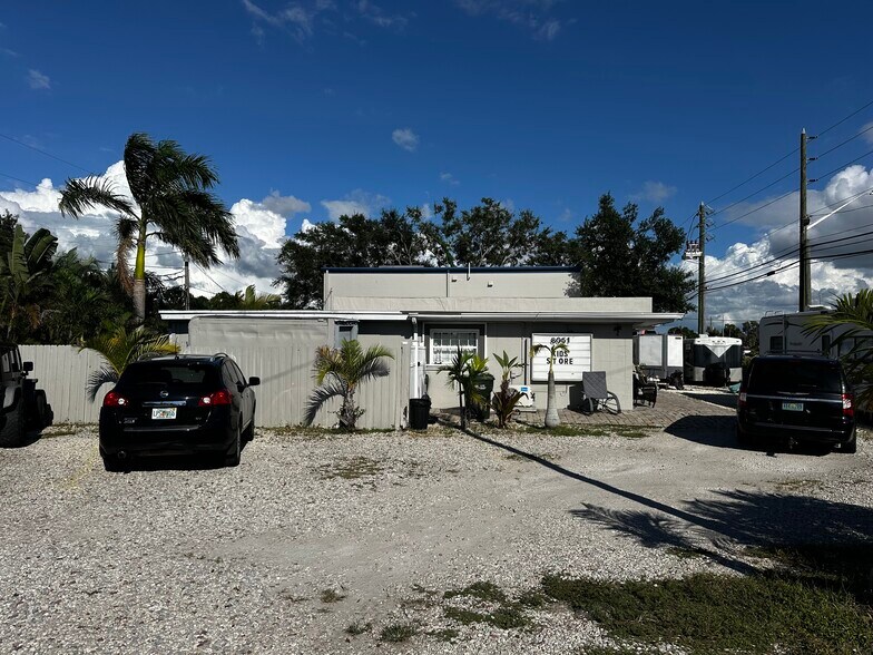 More Photos Of 8051 Ulmerton Rd, Largo Office For Sale