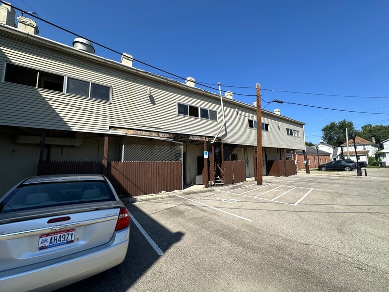 More Photos Of 1-17 E Central Ave, West Carrollton Storefront Retail Residential For Sale