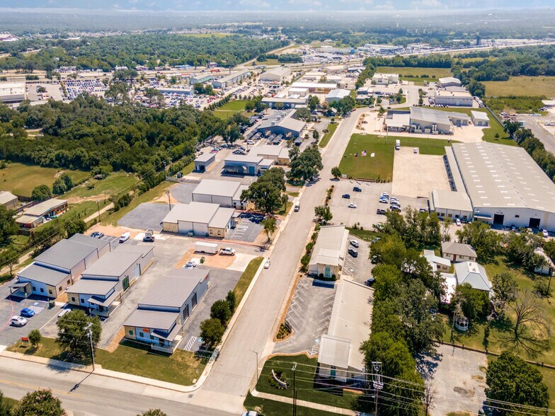 More Photos Of 109 Enterprise Pky, Boerne Office For Sale
