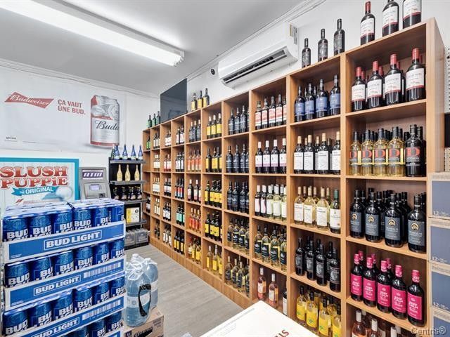 More Photos Of 1079 Rue Saint-Louis, Gatineau General Retail For Sale
