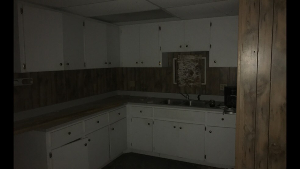 More Photos Of 5461 NW Highway 70, Arcadia Industrial For Sale