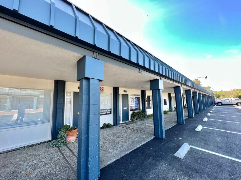 More Photos Of 3633 Montgomery Dr, Santa Rosa Medical For Lease