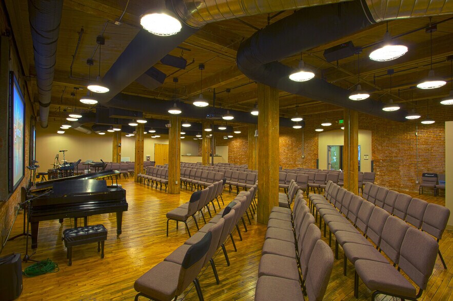 More Photos Of 805 Elm St, Dallas Religious Facility For Sale