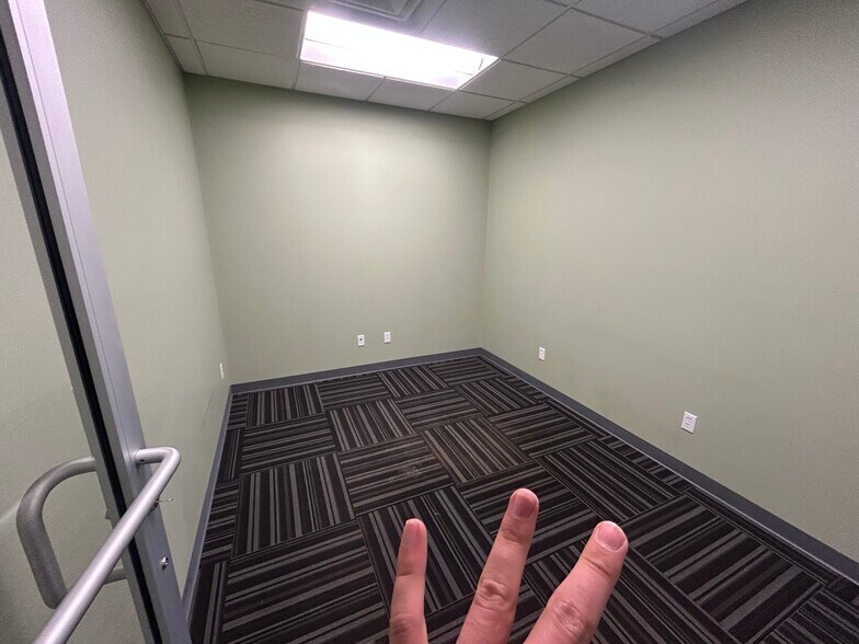 More Photos Of 826 N Martin Luther King Jr Dr, Jackson Freestanding For Sale