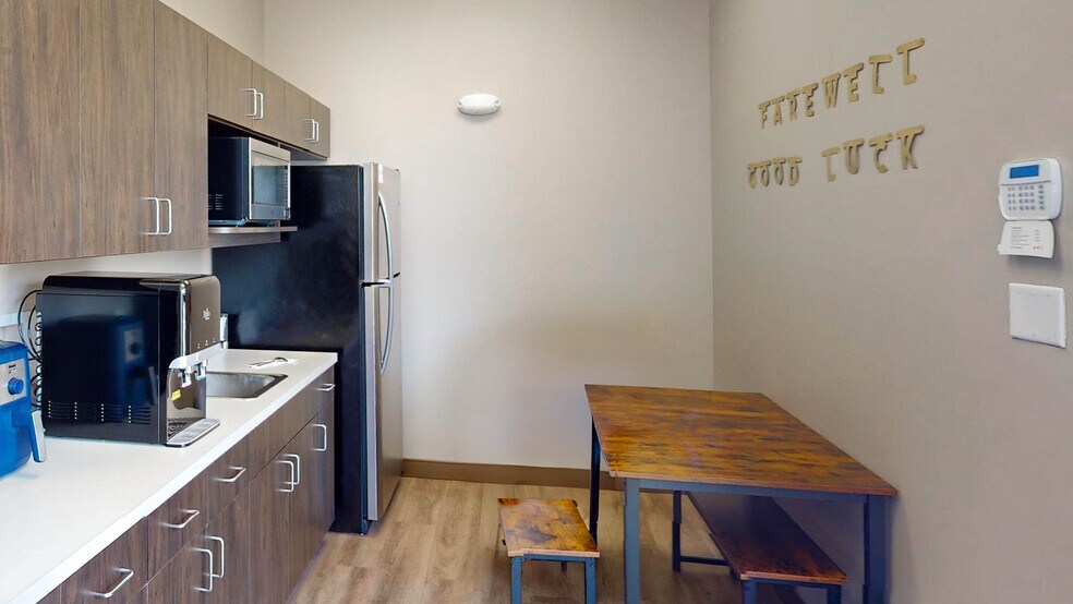 More Photos Of 3155 S Orange Ave, Orlando General Retail For Lease