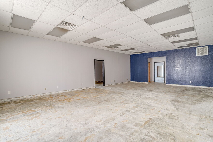 More Photos Of 401 S Jim Wright Fwy, Fort Worth Unknown For Lease