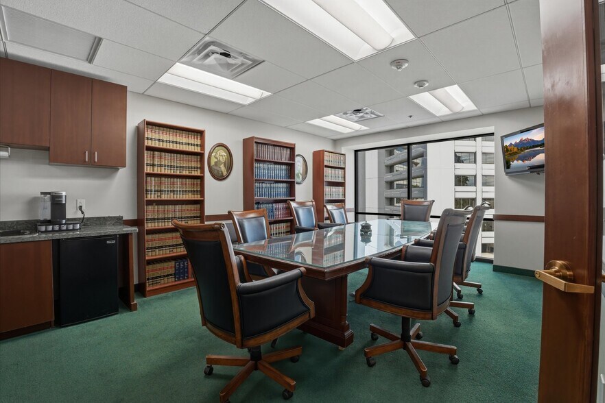 More Photos Of 3033 N Central Ave, Phoenix Loft Creative Space For Sale