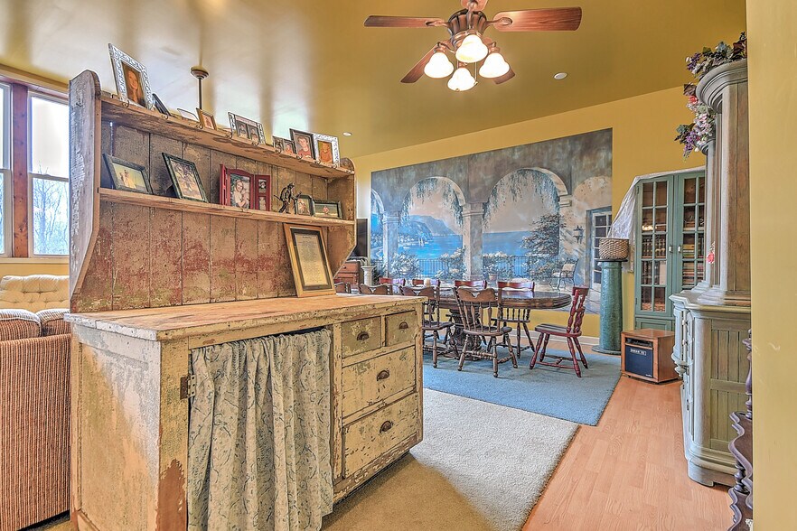 More Photos Of 19407 Bethel Rd, Abingdon Flex For Sale
