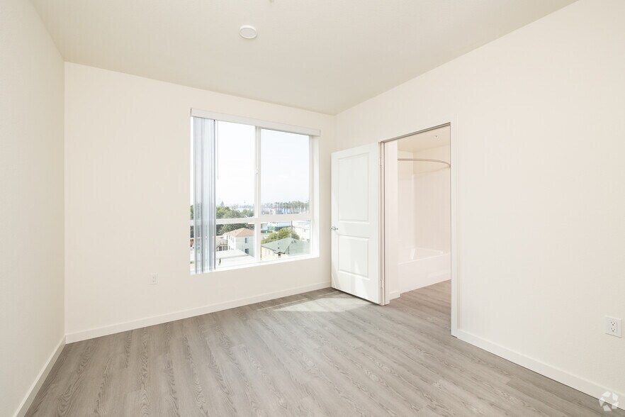 More Photos Of 3518 Chesapeake Ave, Los Angeles Apartments For Sale