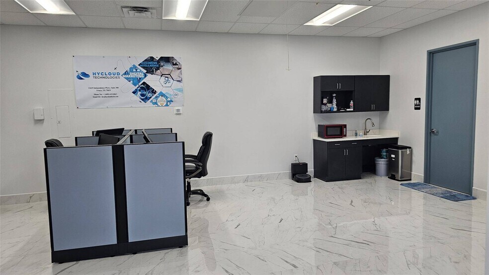 More Photos Of 11619 Independence Parkway, Frisco Medical For Lease