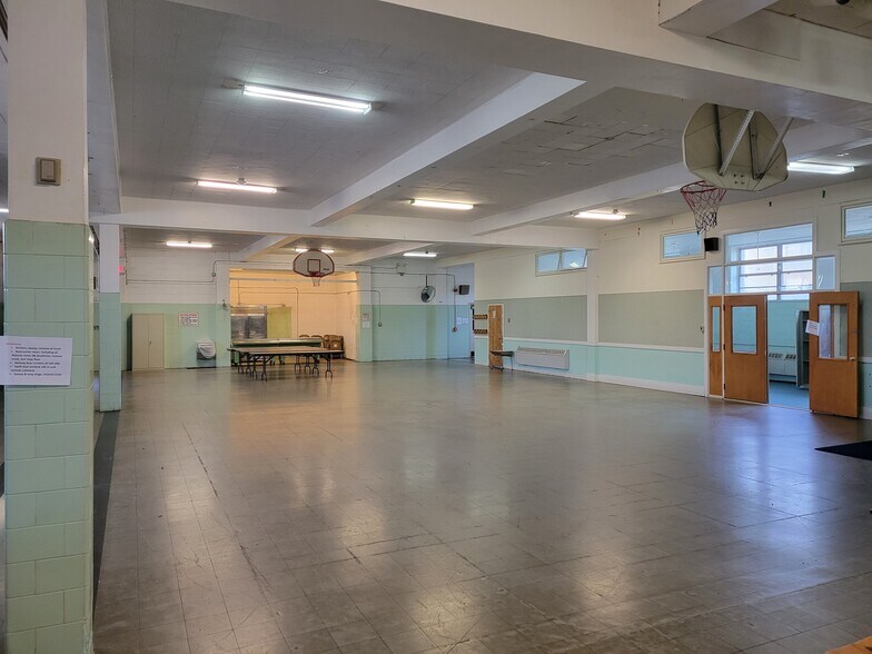 More Photos Of 230 Haverford Rd, Wynnewood Schools For Lease