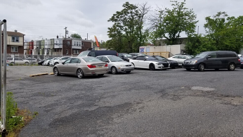 More Photos Of 601 West Ave, Jenkintown Post Office For Sale
