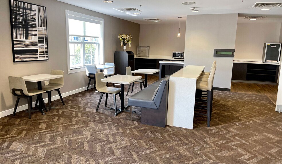 More Photos Of 4910 W Monkhouse Dr, Shreveport Hotel For Sale