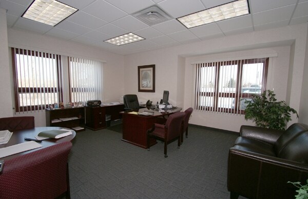 More Photos Of 2781 Pilot Knob Rd, Eagan Medical For Sale